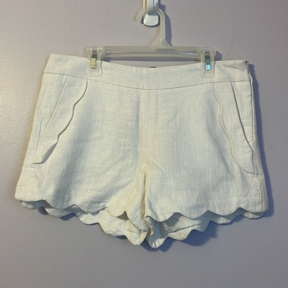 Cynthia Rowley New York White Linen Cotton Blend Scallop Hem Shorts size 4 - Picture 1 of 15